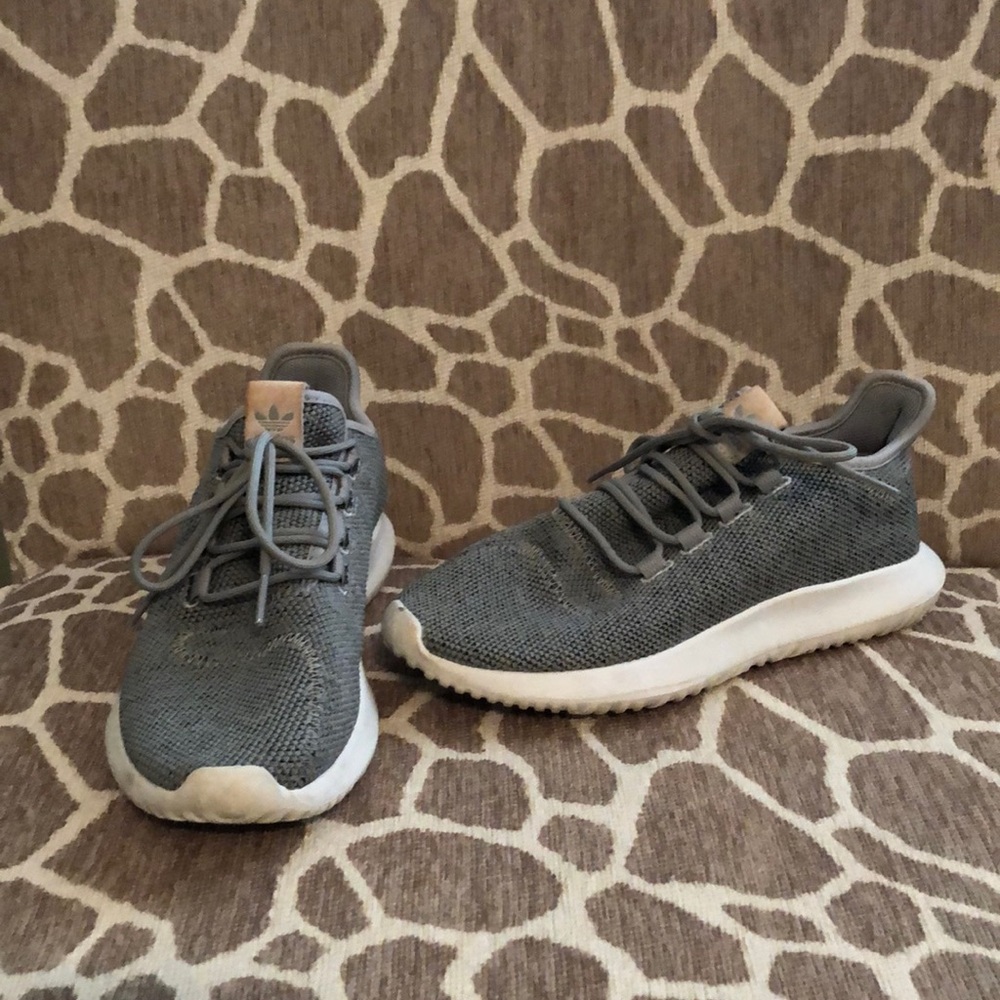 Women’s Adidas gray tennis shoe size 9